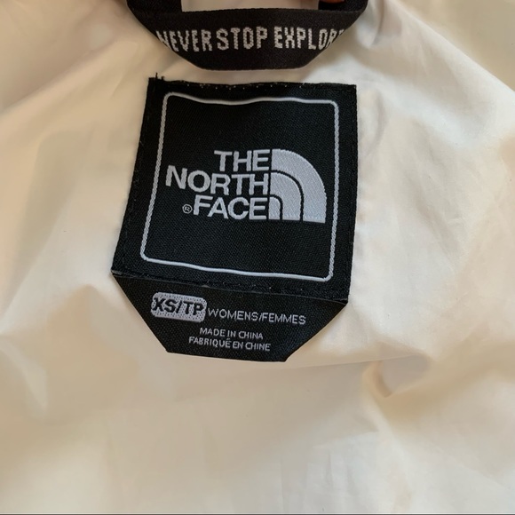THE NORTH FACE Vintage White Carli Rain Jacket - Picture 16 of 16